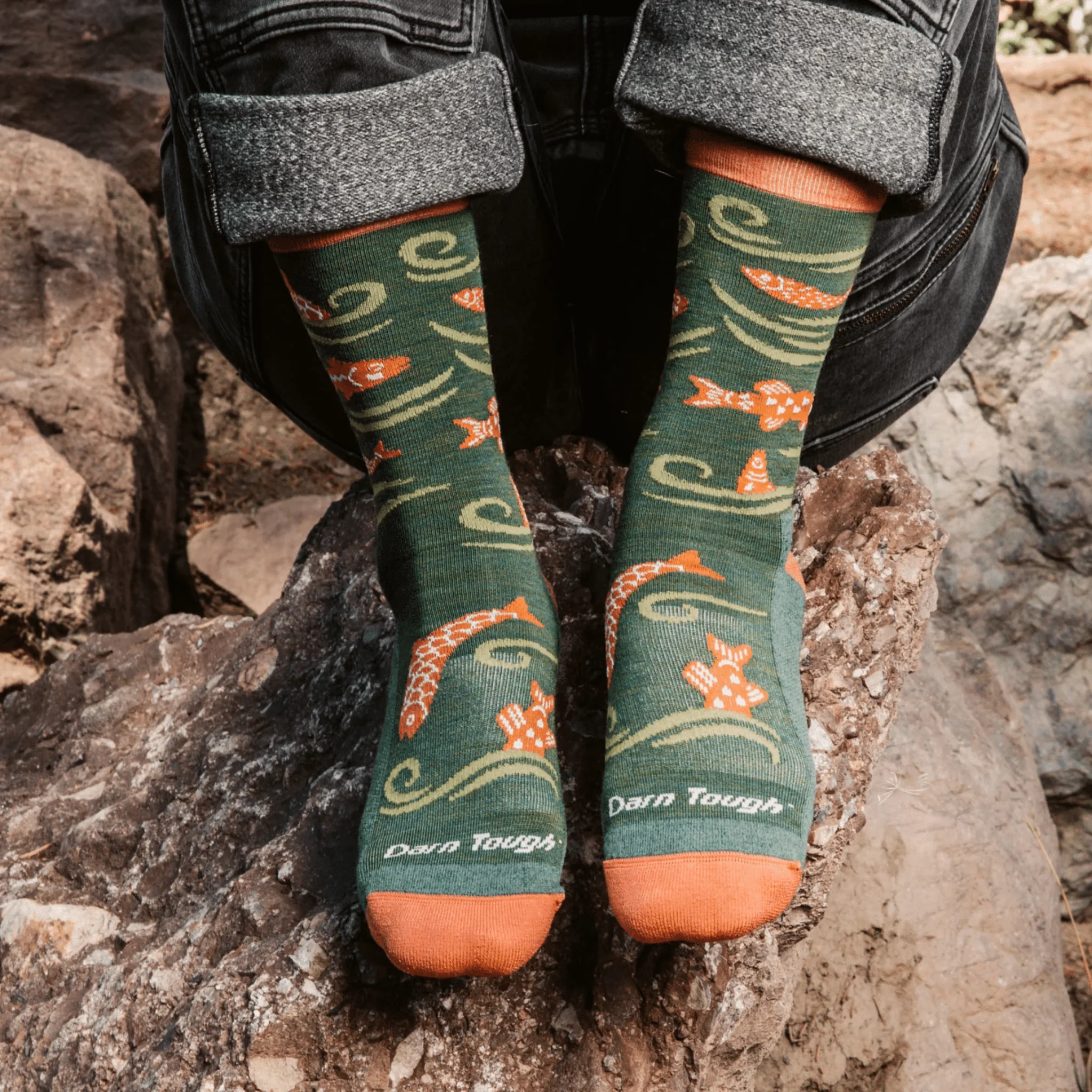 Darn Tough Vermont Women's Homer Crew Lightweight Lifestyle Sock - Kelp - Image 3