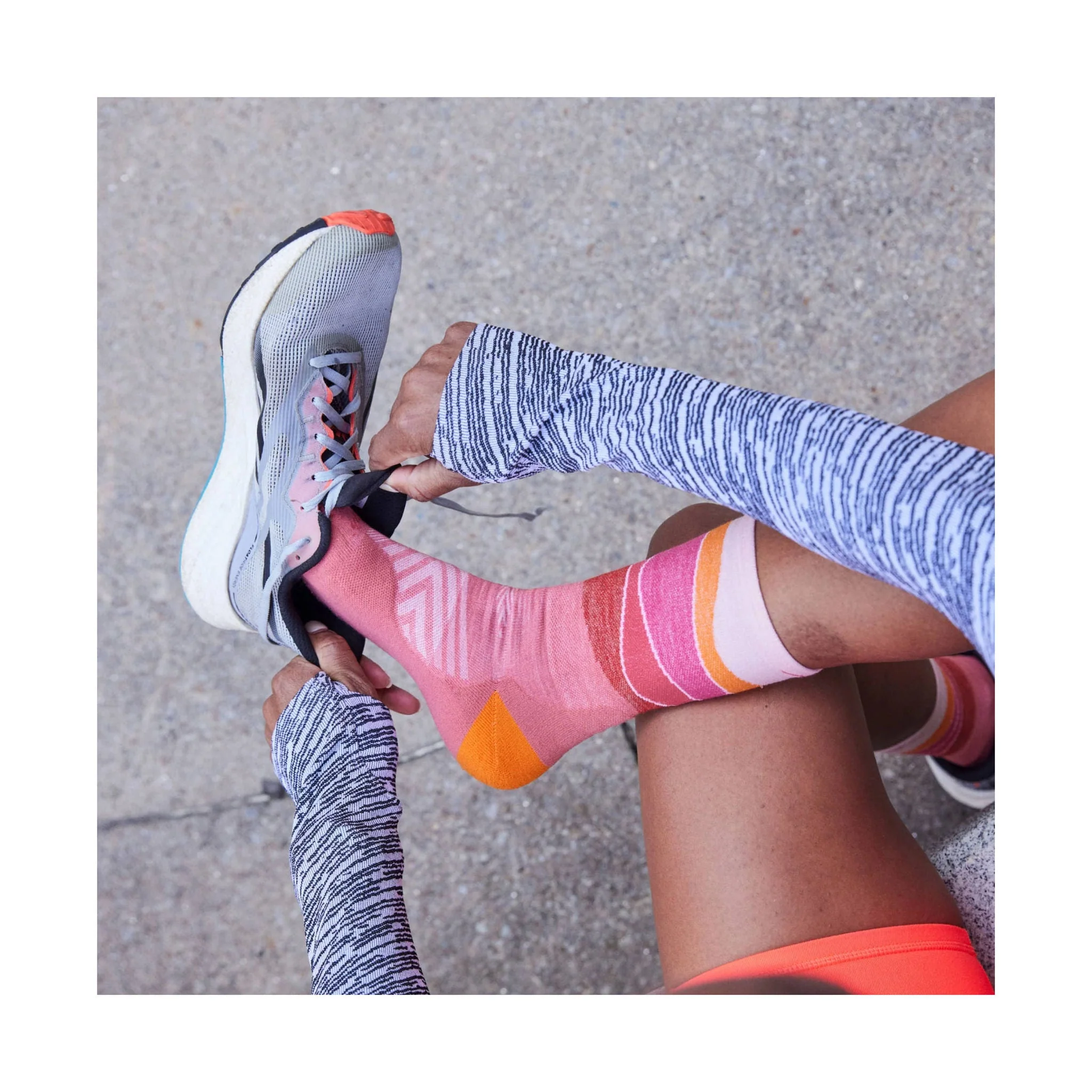 Darn Tough Vermont Women's Horizon Micro Crew Ultra Lightweight Running Sock - Canyon - Image 5