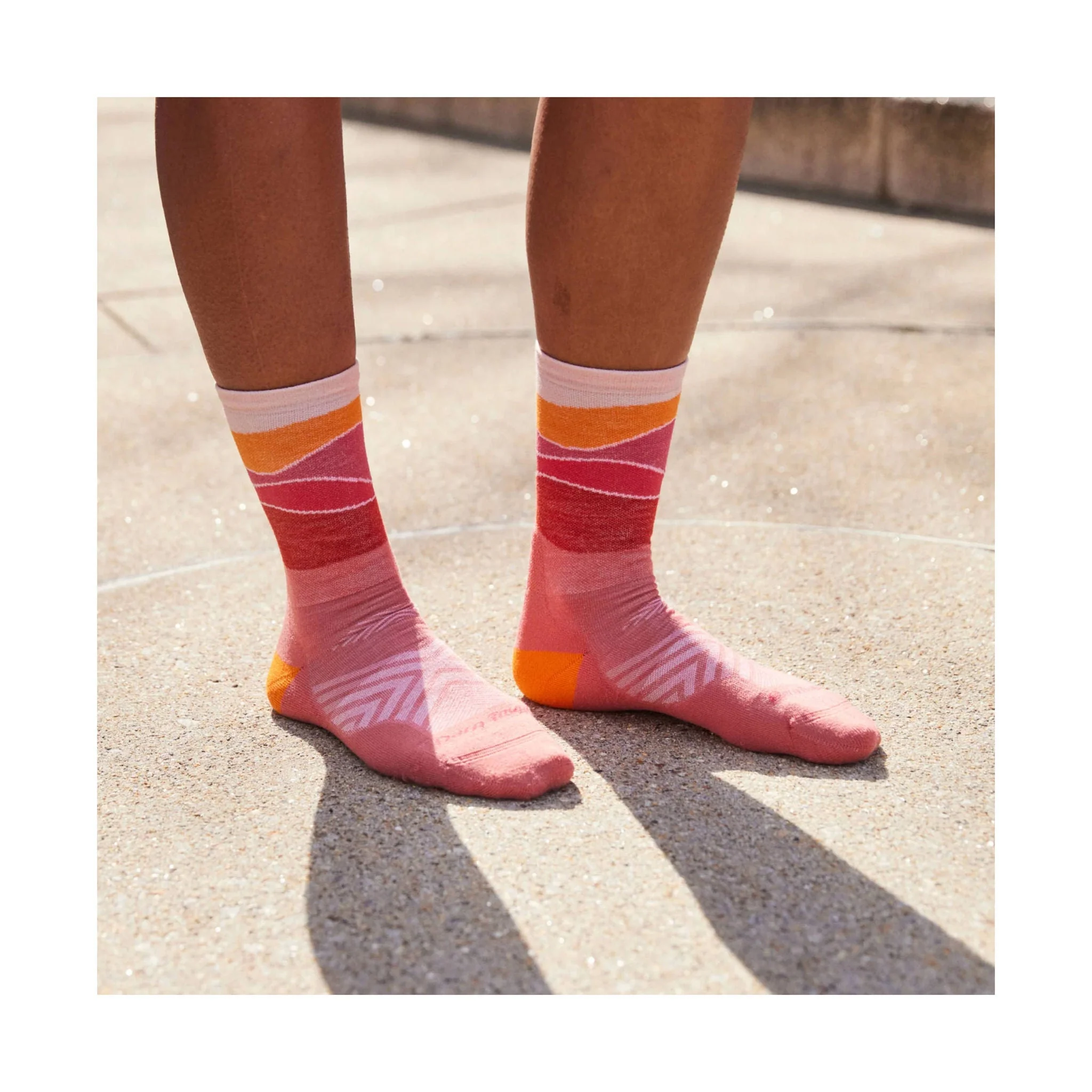 Darn Tough Vermont Women's Horizon Micro Crew Ultra Lightweight Running Sock - Canyon - Image 6