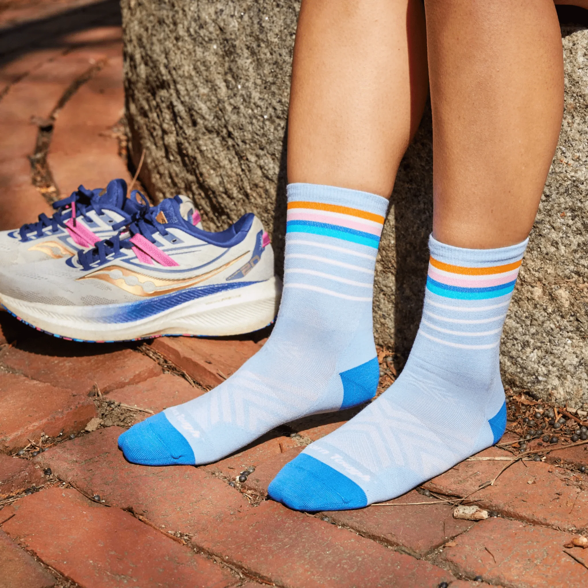 Darn Tough Vermont Women's Stride Micro Crew Ultra-Lightweight Running Sock - Sky - Image 2