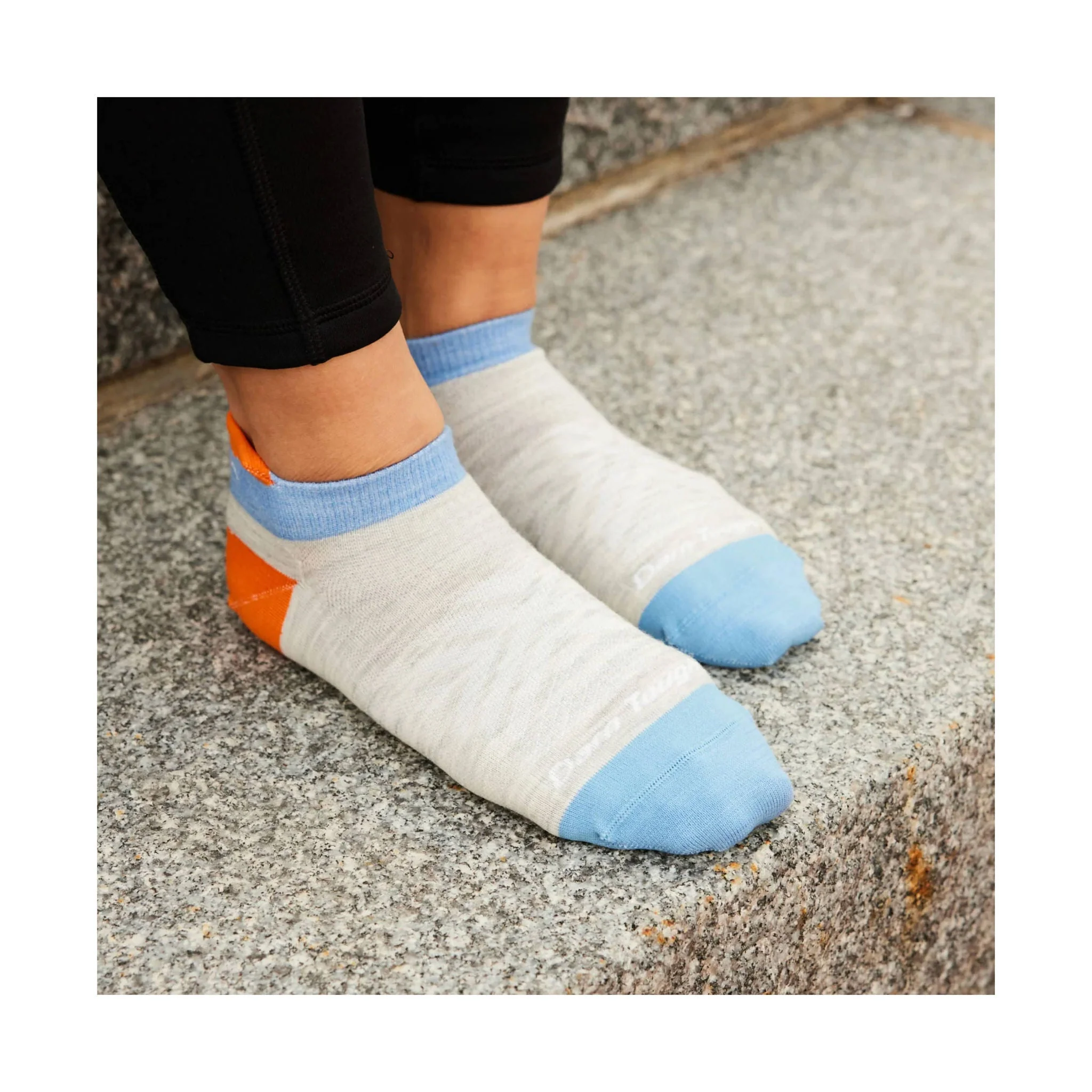 Darn Tough Vermont Women's Ultra Lightweight No Show Tab Running Sock - Zentih - Image 2