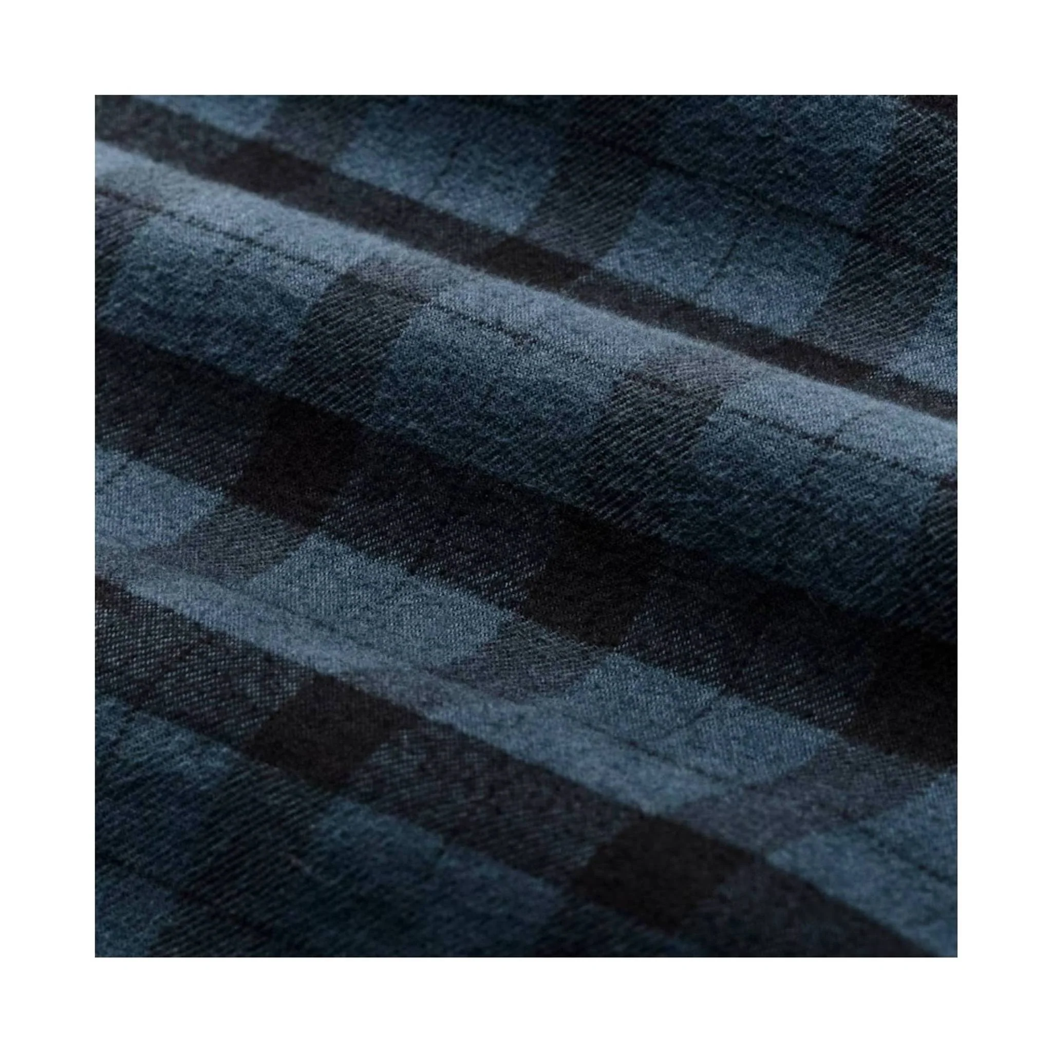 Filson Men's Alaskan Guide Shirt - Midnight Black - Image 7