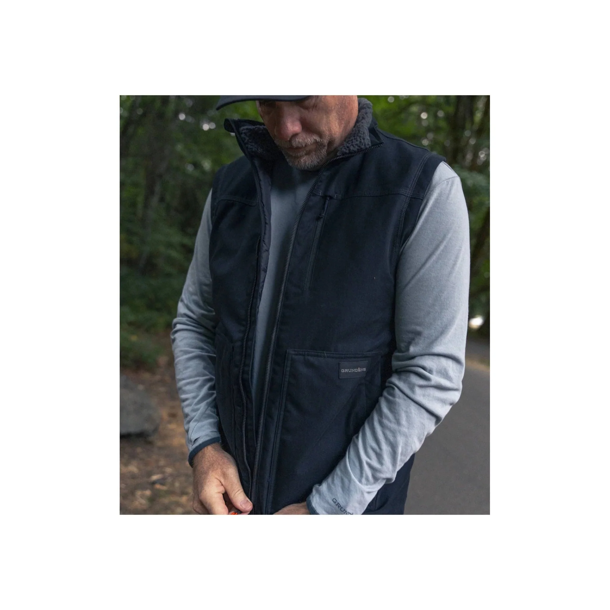 Grundens Men's Ballast Insulated Vest - Black - Image 3