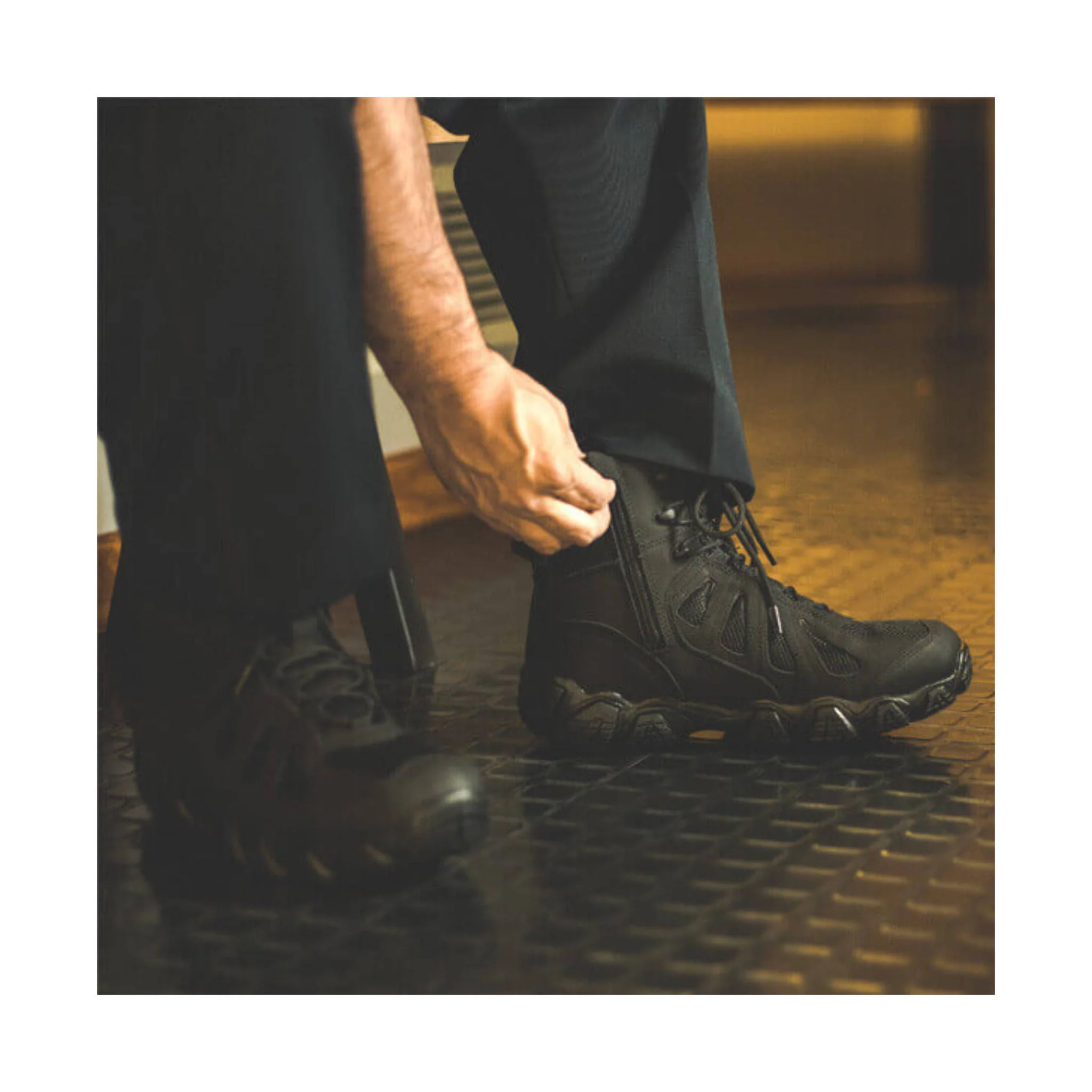 Thorogood Men's Crosstrex Series Side Zip Waterproof 6 Inch Composite Toe Work Boot - Black - Image 4